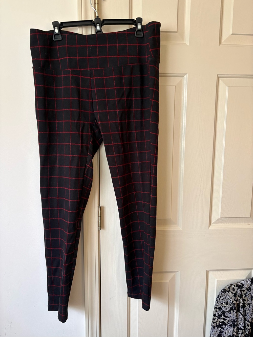 Black Leggings with Red Windowpane Grid